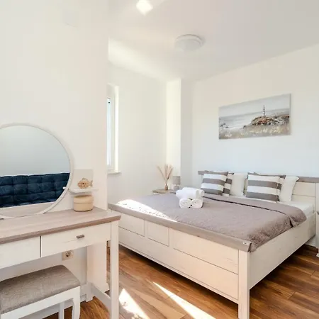 Elemar By Guide Apartment