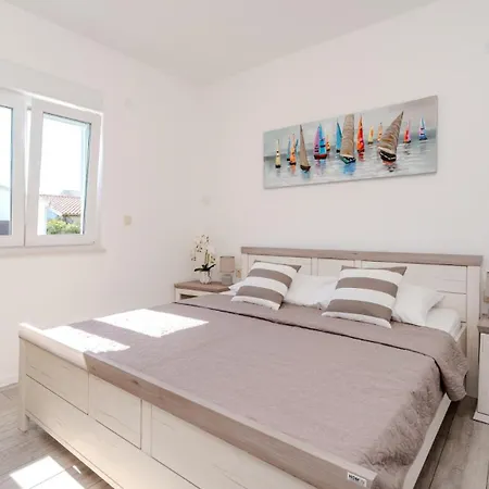 Elemar By Guide Apartment *